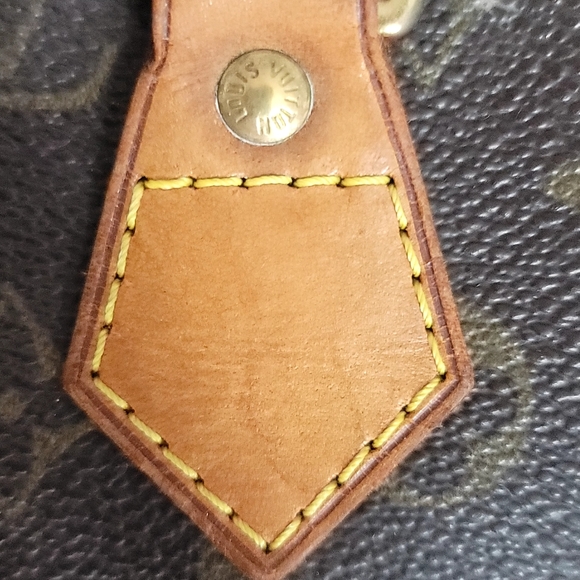 Authentic LV - Picture 7 of 9